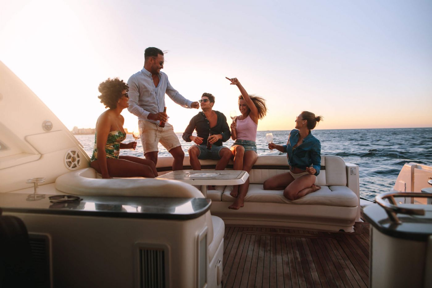 Boat Party on the Bosphorus: Experience Unmatched Fun on the Water