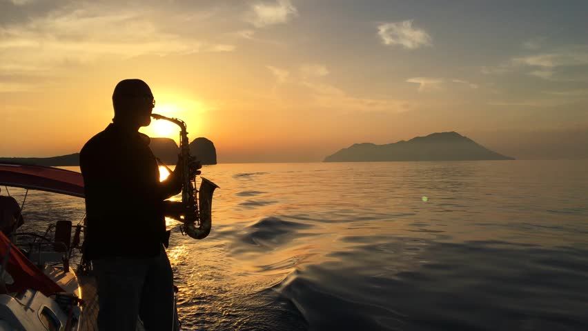 Bosphorus Music Tour: Live Performances on the Sea